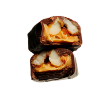 Load image into Gallery viewer, Chocolate - Loco Love, Macadamia Maple 30g Packaged